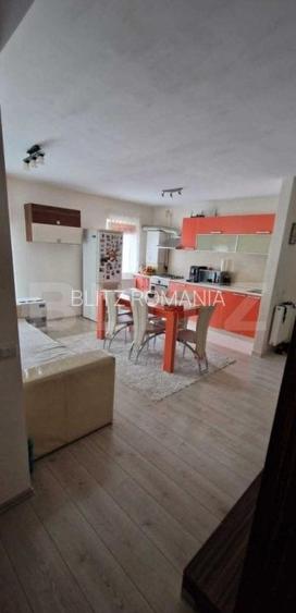Apartament 3 camere, etaj 1, zona Muzeul Apei