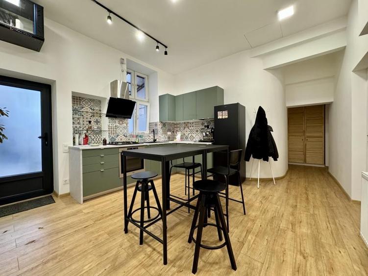 Apartament 2 camere, 95 mp, recent renovat, zona Parcului Central - 1