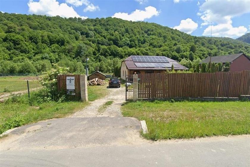 Exclusivitate! Teren 1000mp , drum privat cu acces la rau si padure, Glajarie, R - 6