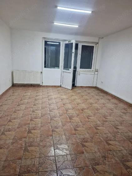 Spațiu comercial, de 50 mp, în Florești