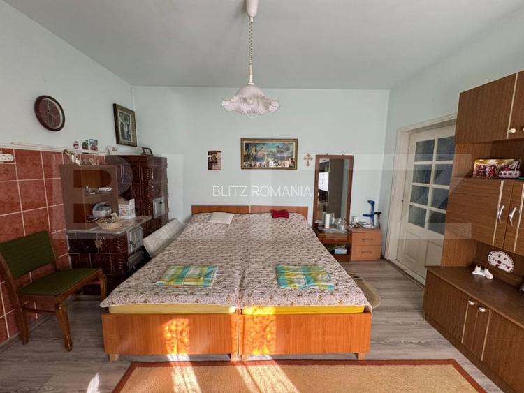 Casa cu 6 camere in Soimus