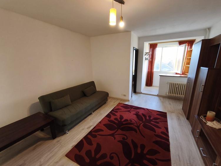 Inchiriez garsoniera - 3