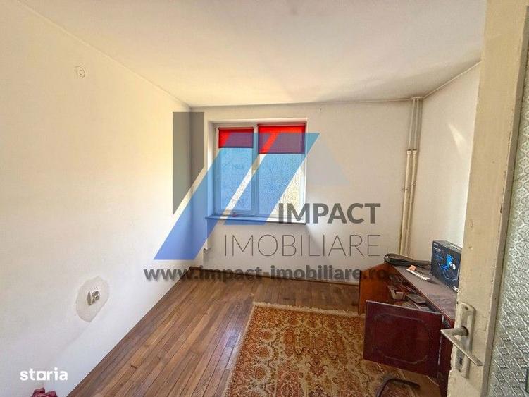 4 camere, etaj 3/4, NEMODERNIZAT, teava gaze la usa,Calea Severinului - 7