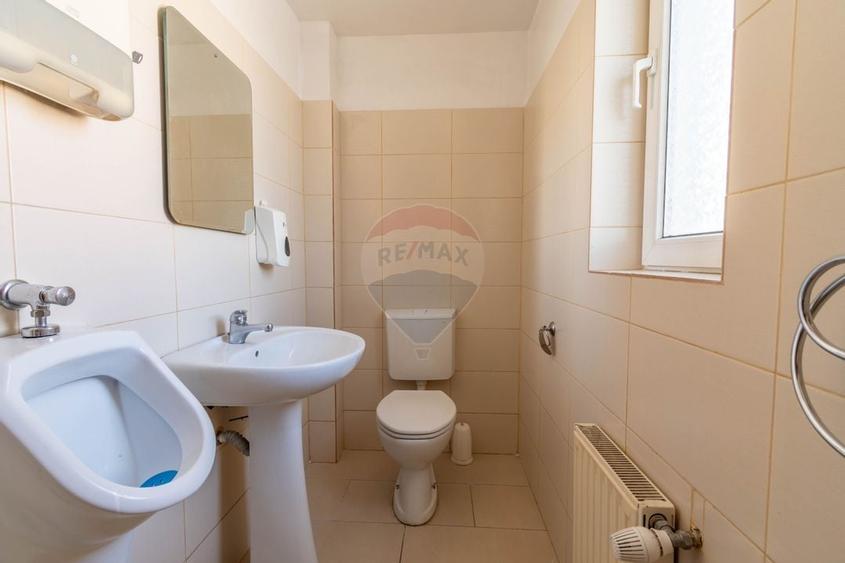 Casa cu 12 camere de inchiriat, Str. Traian - 14