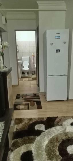 Se vinde garsoniera in Ostroveni Valcea mobilata si utilata, aer conditionat, centrala, suprafata de 34 mp pt detalii puteti suna la tel 0741483622 - 2