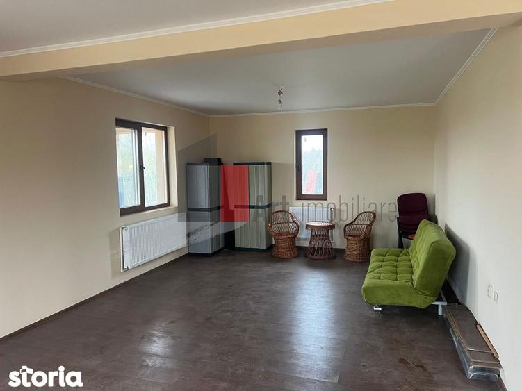 CASA CU TEREN DE 5000MP - JUDET GIURGIU 30KM DE BUCURESTI - 1