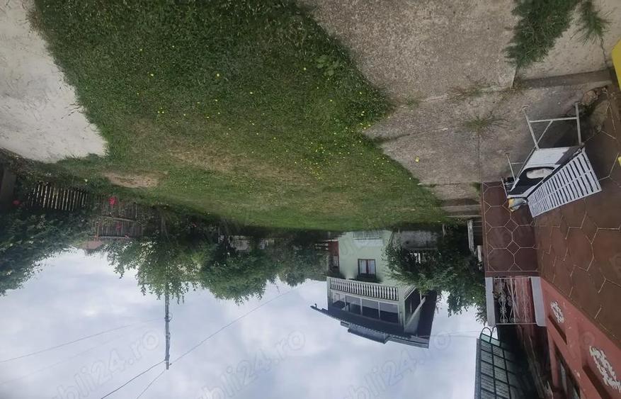 Gospodarie de vanzare in comuna Davide?ti, sat Voroveni. - 2