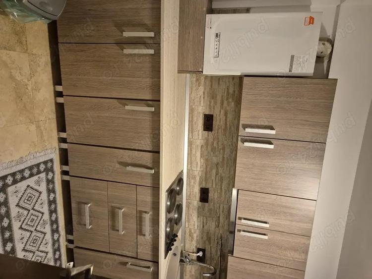 Apartament cu trei camere de inchiriat, zona lini?tita - 7