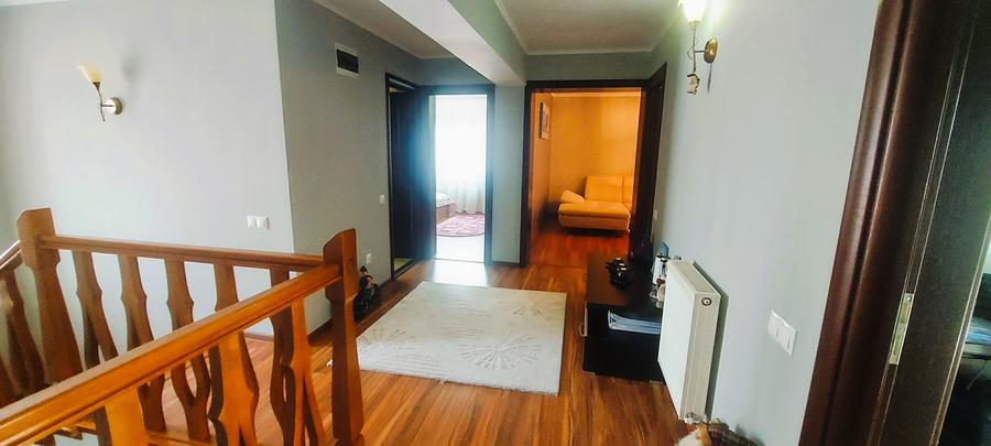 Industriilor-cartier 23 August, P+1, garaj si anexe,teren 389m.p.,comision0%. - 31