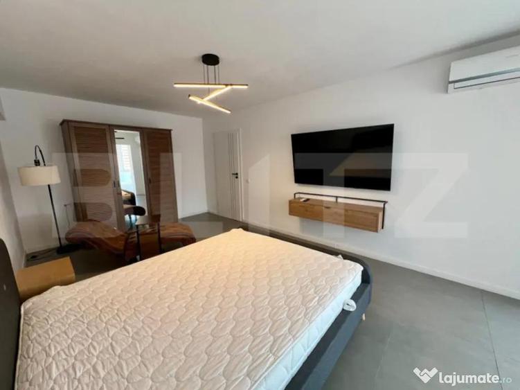 Garsoniera bloc nou, 55 mp, etajul 5, centrala proprie, zona - 2