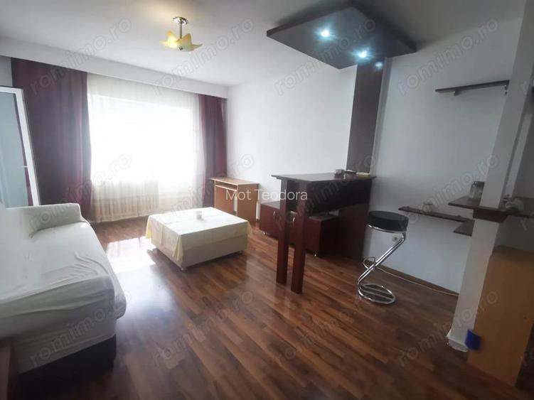 De inchiriat apartament 3 camere zona Unirii