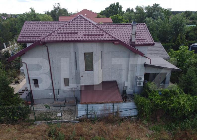 Vila de vanzare, cu 6 camere, 230 mp, zona Samurca?i - 2
