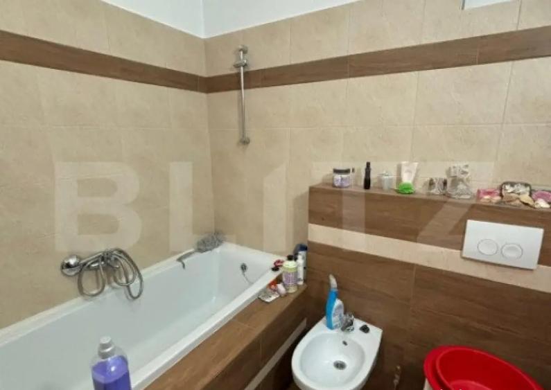 Apartament decomandat de vanzare, cu 3 camere, 111 mp, Centr - 2