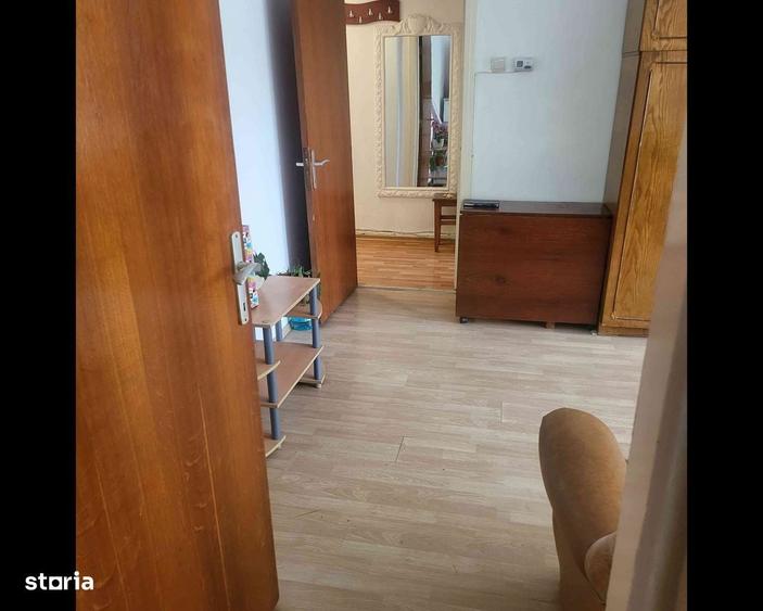 Apartament 2 camere semidecomandate Etaj.1 gara - 3