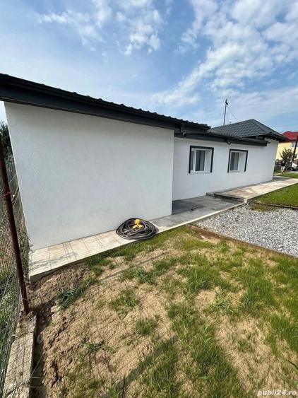De vanzare casa in Roman, suprafata teren 360 mp, 89.000 euro - 3
