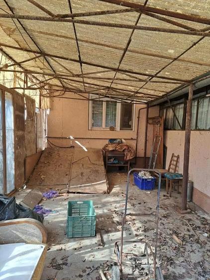 Casa de vanzare 3 camere , zona Titulescu , 80 mp , 5 ARI teren , 110.000 euro neg. - 5