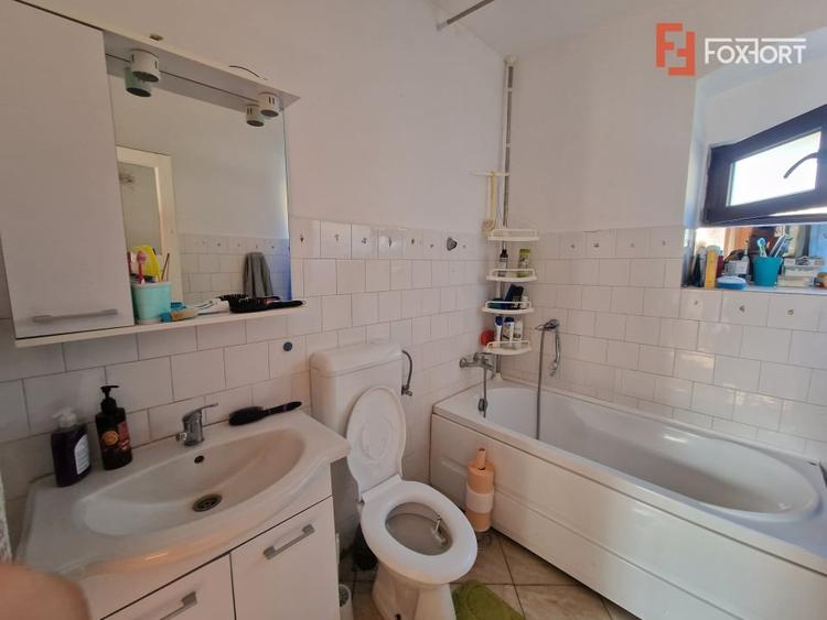 Casa individuala de vanzare cu 4 camere si teren de 800 mp - Recas - 9