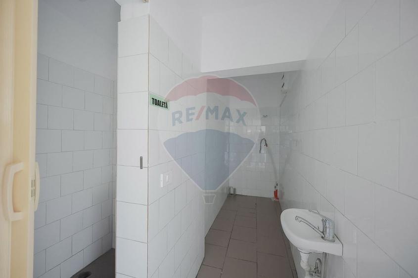 De vanzare spatiu comercial 61,80mp, in zona Bdul Dacia - 9