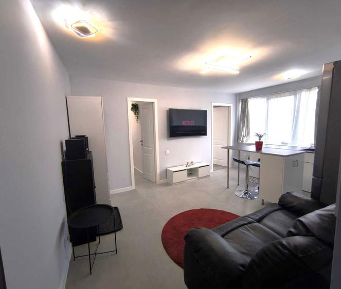 Inchiriez Studio in zona Sanpetru - 2