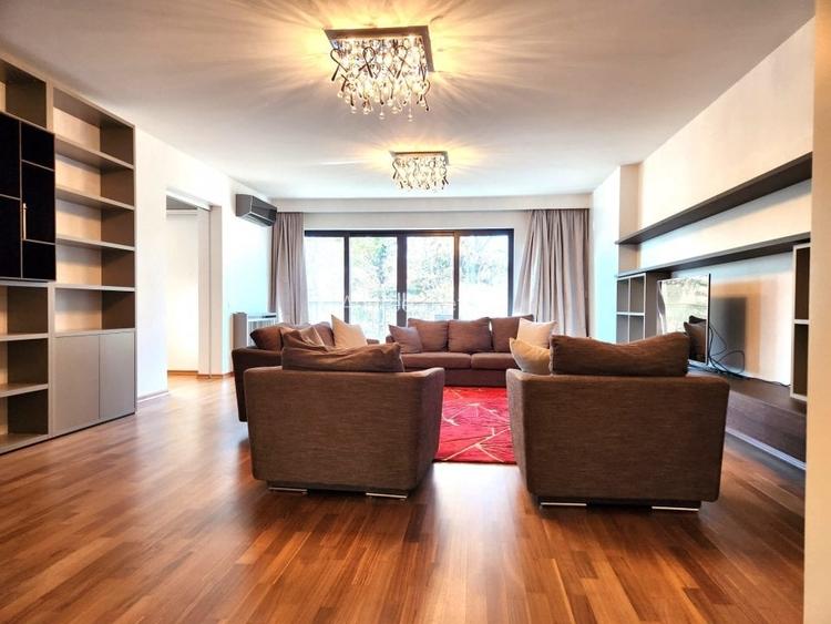 Apartament cu 4 camere decomandat, mobilat în Kiseleff Apartament cu 4 camere decomandat, mobilat în Kiseleff