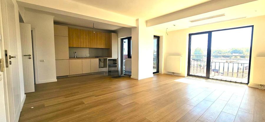 Apartament nemobilat su.83mp. pt.Birouri sau de locuit- zona Trocadero - 3