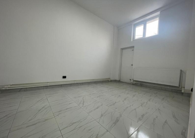 Spa?iu modern loca?ie strategica in Rovinari, str. Munc - 1