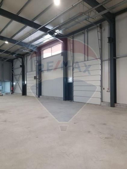 Spațiu industrial de 1,200mp de închiriat - 1
