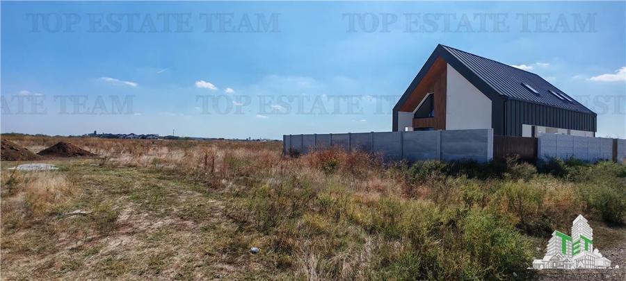 Teren intravilan, in zona de case, 338mp cu toate utilitatile la granita dintre - 1