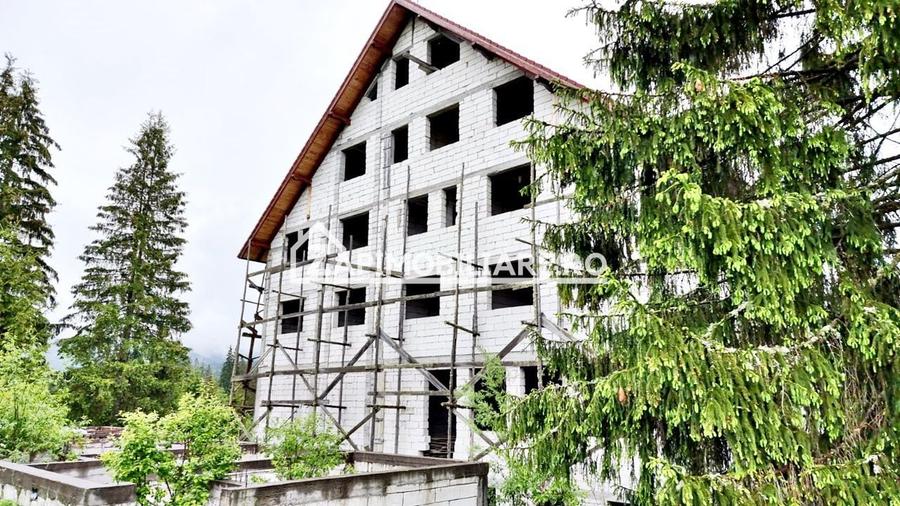 Pensiune 25 camere,1 restaurant,1 sala sedinte 2.000mp teren - 4