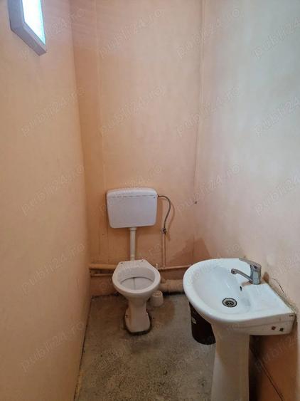 Inchiriez spatiul - 1