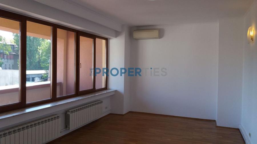 Vila pretabila birouri/clinica in zona Dorobanti - 700mpc - 11