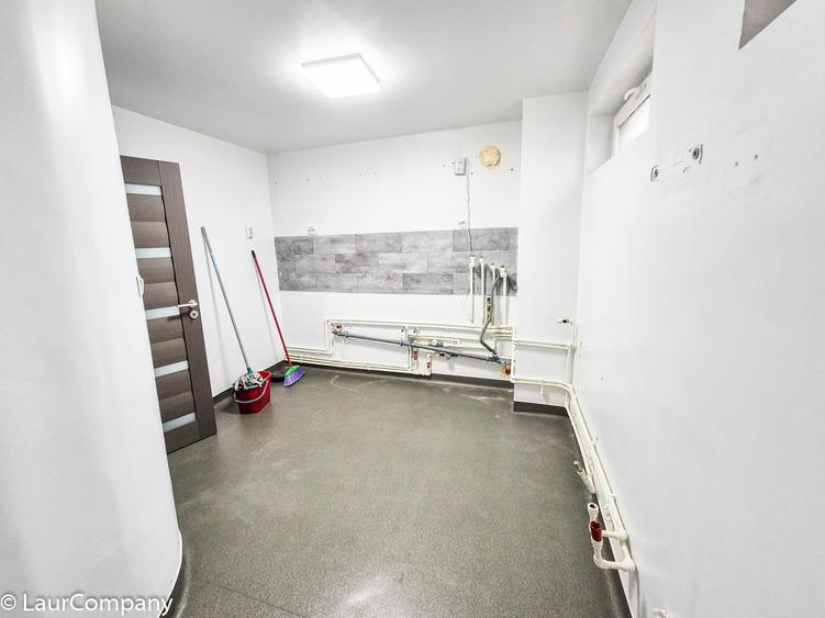 Spatiu comercial , cabinete , birouri Nord Pitesti - 9