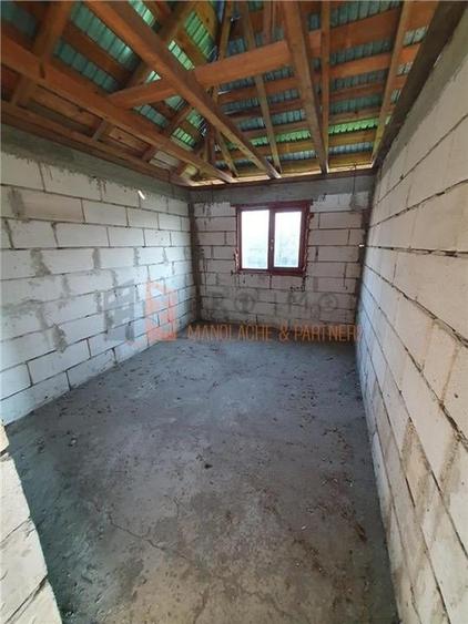 Exclusivitate! Casa + teren zona centrala in comuna Florica - 4