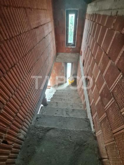 Casa la rosu de vanzare in Sebes-Lancram judetul Alba - 12