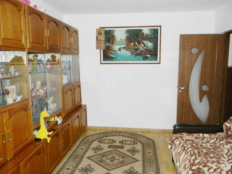 Vand apartament cu 2 camere, situat in Sacele, Cartier Stefan Cel Mare - 4