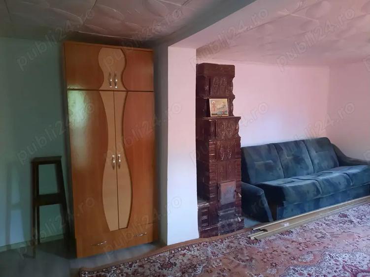 Casa cu teren de 5100 mp in orasul Babeni strada Romani - 2