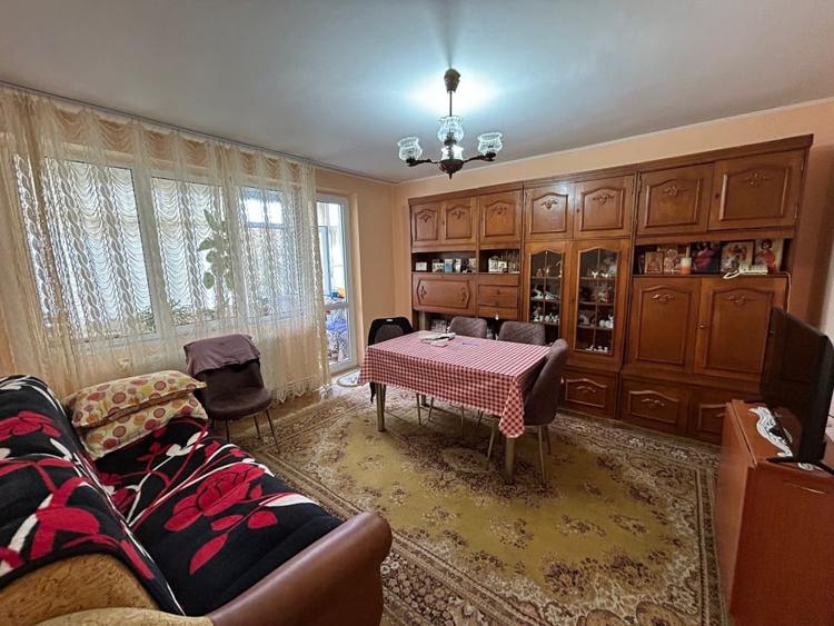 Apartament 3 camere Decomandat, Hipodrom etaj 3, mobilat utilat. - 2