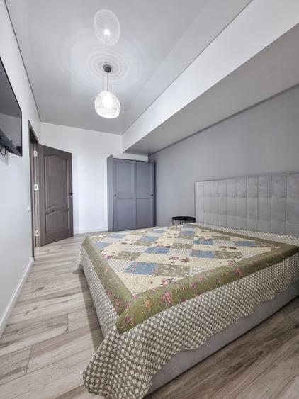 Rezidenta centrala in Mamaia cu vedere frontala catre lac - 9