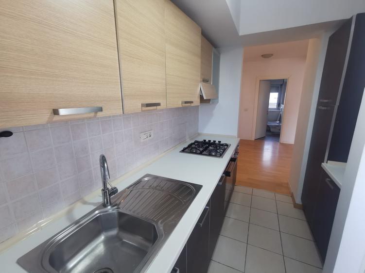 De inchiriat penthouse cu 4 camere – Complexul The Ring - 14