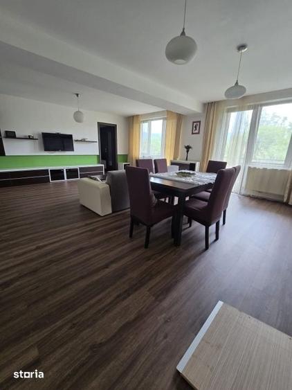 Apartament cu 4 camere în Progresul