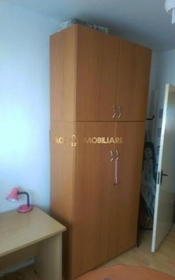 Apartament cu 3 camere decomandat, mobilat în Rahova