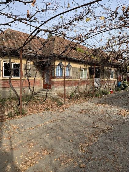 Casă cu 4 camere în Filipeștii de Târg