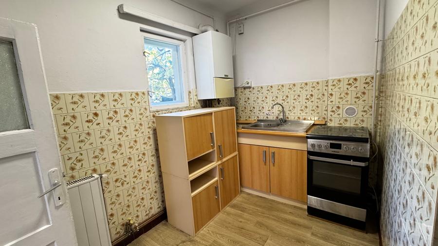 Casă individuală cu 3 camere cu Canalizare în Griviței