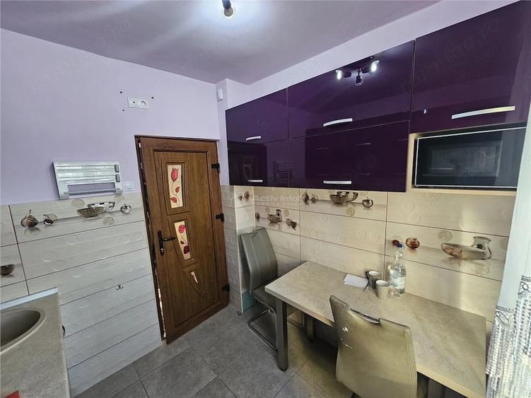 Apartament cu 2 camere decomandat în Cuptoare (Reșița)