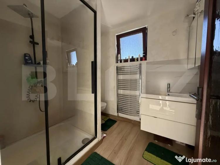 Casă cu 5 camere cu Teren 684 Mp în Botiz