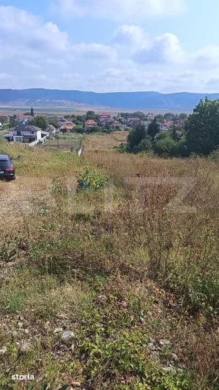 Teren de 2358 mp, în Central