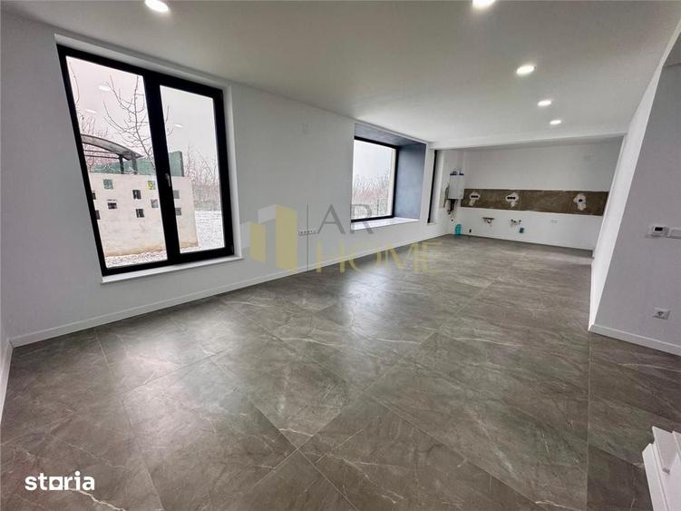 Casă cu 4 camere cu Teren 416 Mp în Păulești
