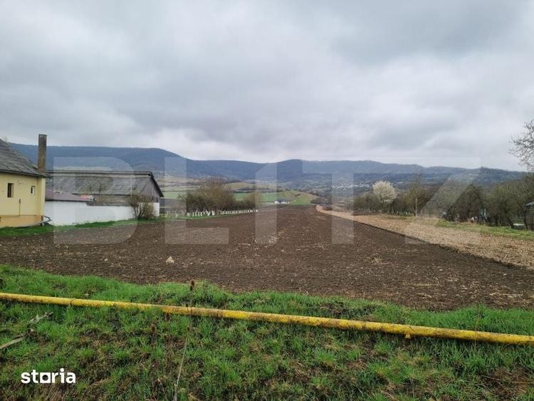 Teren de 800 mp, în Șieu