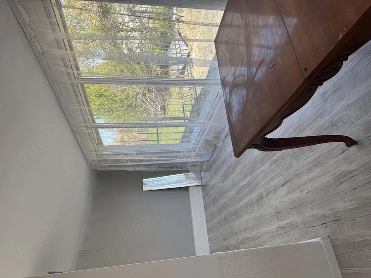 Casă cu 3 camere cu Teren 1454 Mp în Variaș
