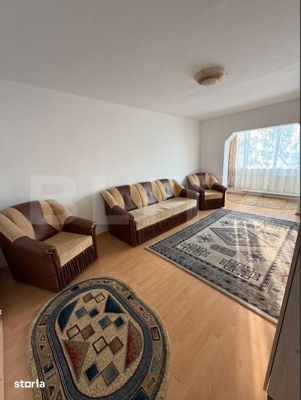 Apartament cu 3 camere, mobilat în Tractorul